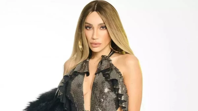 Röya Ayxanın adından dələduzluq - FOTO