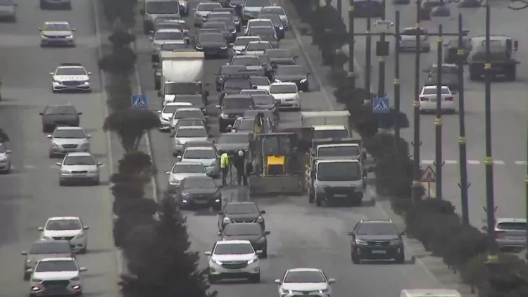 Sürücülərin nəzərinə - Bu yolda təmir gedir