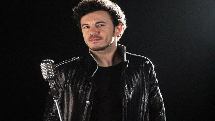 Türkiyəli məşhur sevgilisindən ayrıldı - FOTO