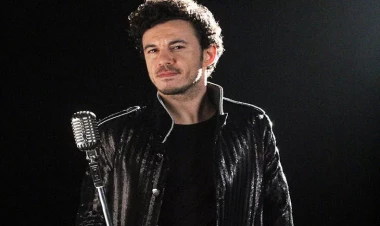 Türkiyəli məşhur sevgilisindən ayrıldı - FOTO