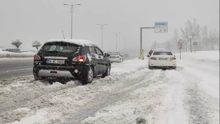 Türkiyədə güclü qar yağdı, məktəblər bağlandı - FOTO