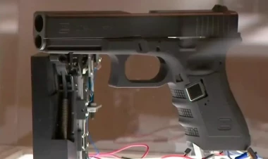 ABŞ-da ilk dəfə ağıllı tapançalar satışa çıxarılacaq