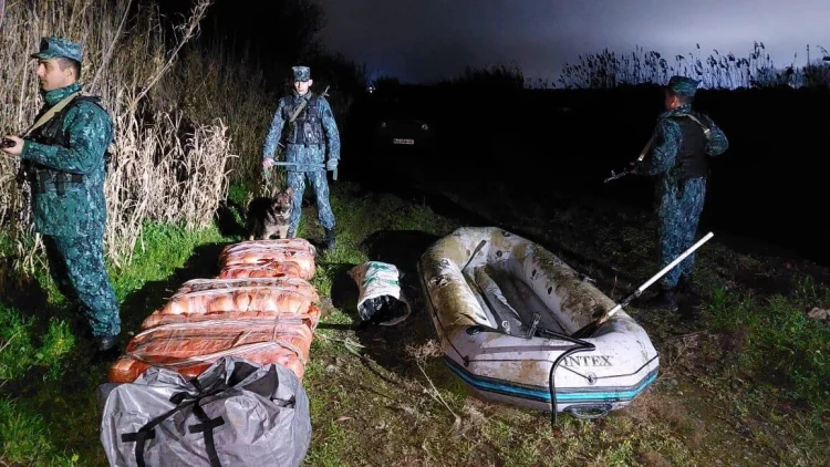 İrandan külli miqdarda narkotik keçirmək istədilər... - FOTO