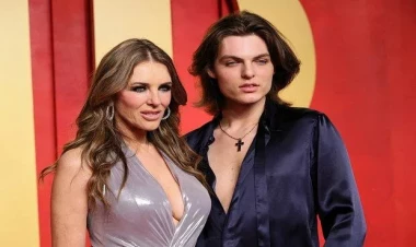 Rejissor anasını erotik filmə çəkdi: 