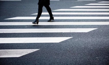 Xətaidə 60 yaşlı qadını avtomobil vurdu