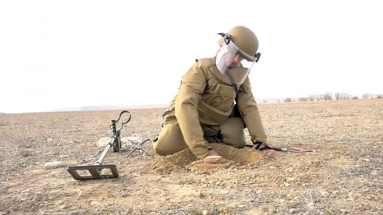 Mühəndis təminatı bölmələrinin hazırlığı daim diqqət mərkəzindədir - VİDEO - FOTO