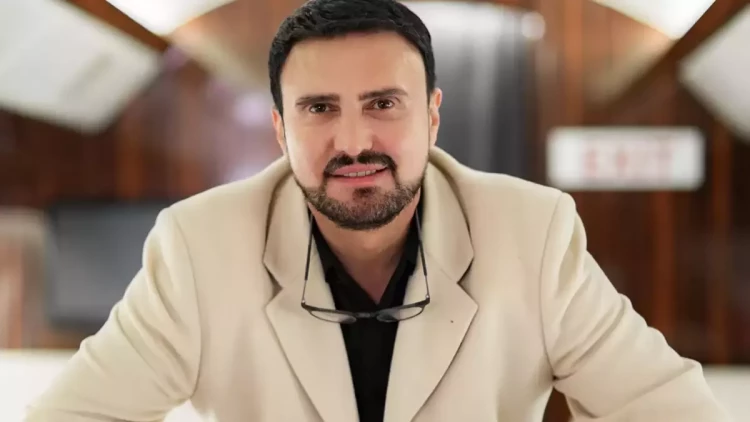 “Səhər verilişi aparır, 10 min alır”