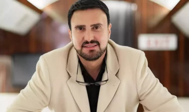 “Səhər verilişi aparır, 10 min alır”