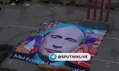 Ermənistanda Putinə rəğbət - nəhəng portreti açıldı - VİDEO