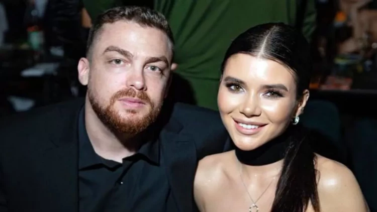 Stiven Siqalın oğlu rusiyalı modellə evləndi - FOTO