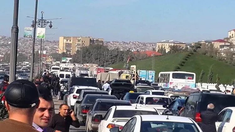 Bayrama görə bölgələrə gedənlərin NƏZƏRİNƏ