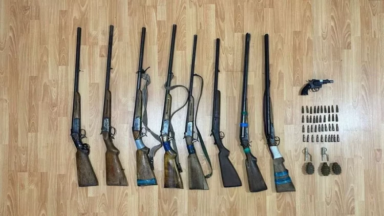 Qobustanda qumbara və odlu silahlar aşkar edildi