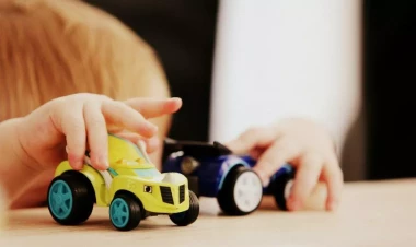 Bağçaya yoxlama gəldi: uşaqların ağzını lentlə bağladılar