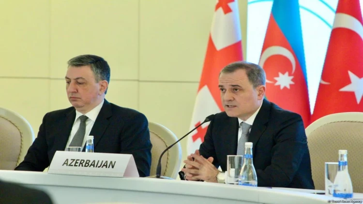 Bakıda Azərbaycan, Gürcüstan və Türkiyə XİN rəhbərlərinin üçtərəfli görüş keçirilib - FOTO