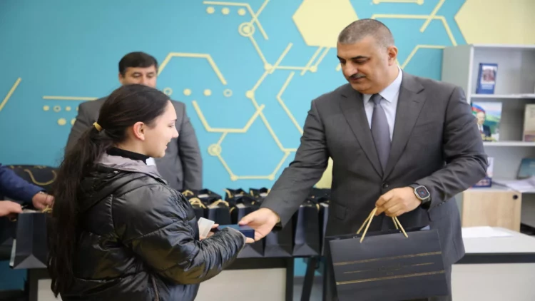 Füzulidə sakinlərə mənzillərin açarları təqdim edilib - YENİLƏNİB - FOTO