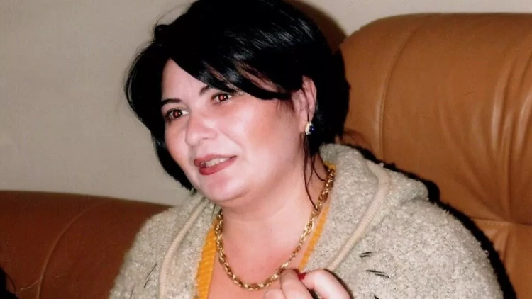 Açıq-saçıq fotoları yayıldı, boşandı... - 