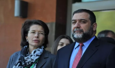 Vardanyanın arvadının İrəvandakı restoranı satıldı