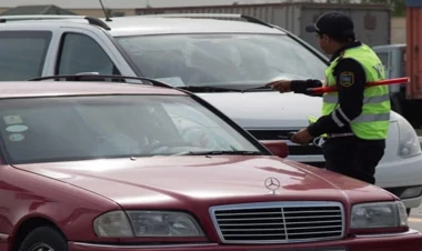 Yol polisi bu avtomobillərin sürücülərini cərimələyir - VİDEO