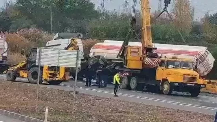 Bakı-Qazax yolunda yük maşını aşdı, yanğın oldu  - ANBAAN VİDEO