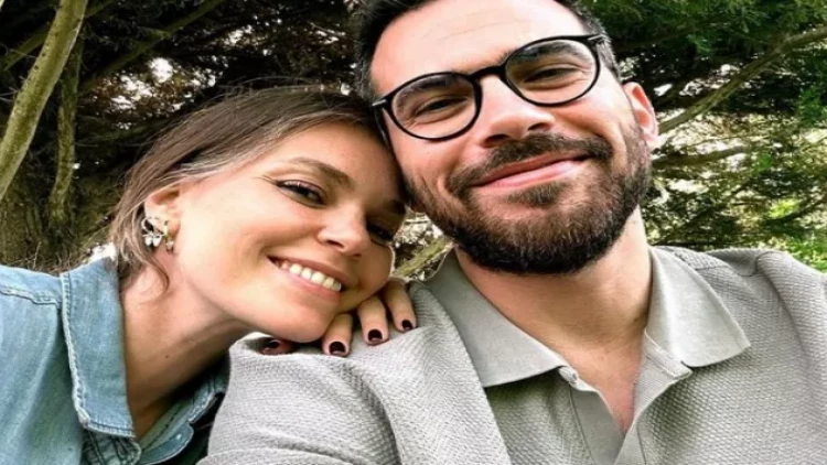 İlk dəfə qızını göstərdi - FOTOlar