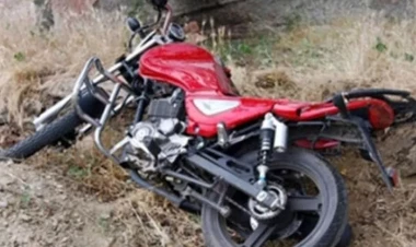 Cəlilabadda mopedlə minik avtomobili toqquşub, xəsarət alan var