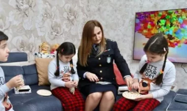 Üçəm anası olan gömrük xidməti mayorunun bir günü - FOTOREPORTAJ