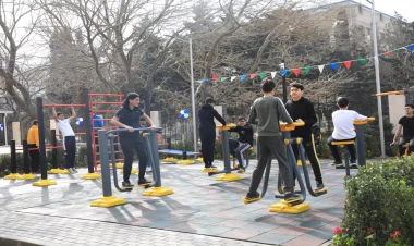 Nizami rayonunda növbəti həyət abadlaşdırılaraq sakinlərin istifadəsinə verilib - FOTO