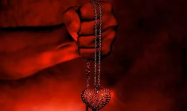 Satanist təqaüdçünü öldürüb ürəyini yedi - Ölkə ŞOKDA