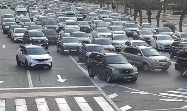 Bakının bir sıra yollarında nəqliyyat vasitələrinin hərəkəti çətinləşib - FOTOlar