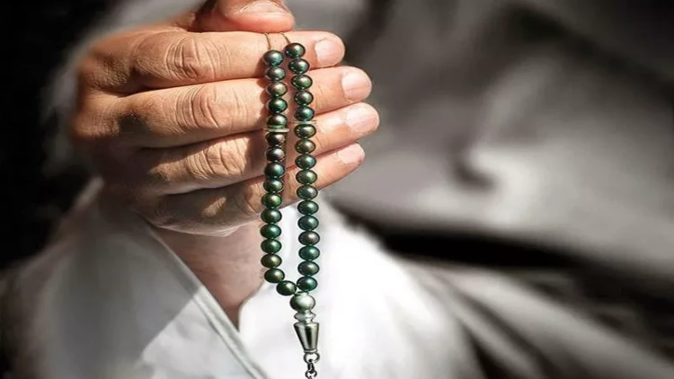 Bakıda avtomobil qiymətinə təsbeh satılır - FOTOlar