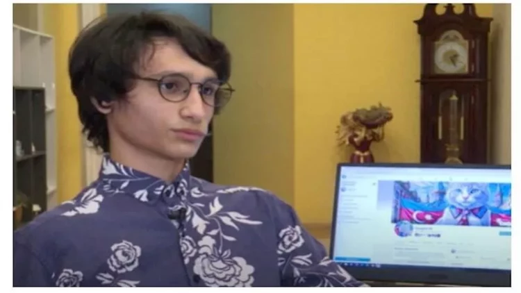 Azərbaycanda 11-ci sinif şagirdi süni intellekt YARATDI — VİDEO