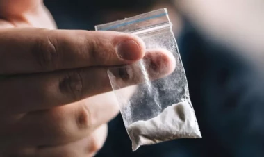 Narkotik satan 10 yaşlı oğlan  saxlanıldı