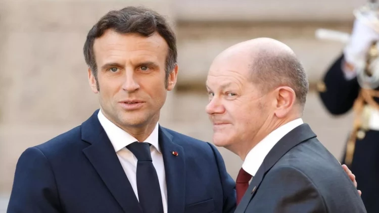 Makron Şolts barədə: Cəsarətsiz liderdir