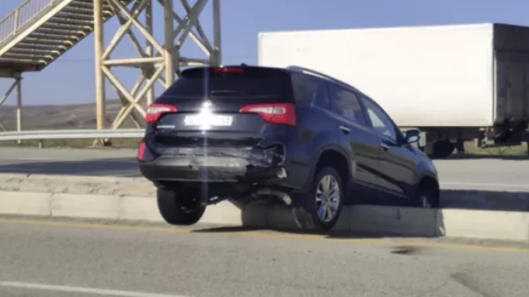 Bakı-Şamaxı yolunda avtomobillər toqquşdu - FOTO