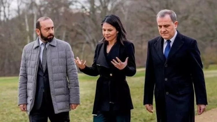 Bayramovla Mirzoyanın danışıqları başa çatdı - YENİLƏNİB - FOTO