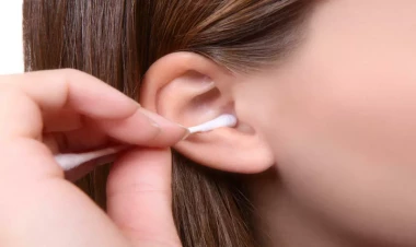 Qulaqları bu cür təmizləməyin, yoxsa...