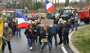 Avropada fermer qiyamları: səbəblər nədir? - FOTO