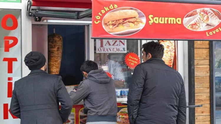 “Dönərlə ayran 1 manat 50 qəpikdirsə, belə çıxır, ət pulsuzdur”