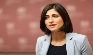 NATO-nun yeni mətbuat katibi təyin olundu