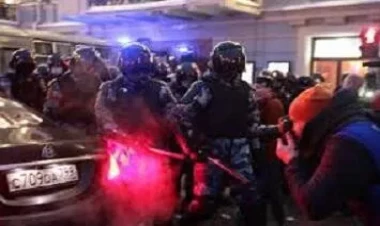 Rusiyada kütləvi aksiyalar: saxlanılanlar var