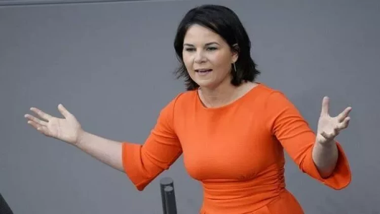 Berbok Odessada 4 saat sığınacaqda qalıb