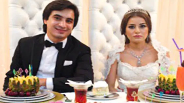 Sabir Rüstəmxanlı ilə Ziya Məmmədovun qohumluğu bitir