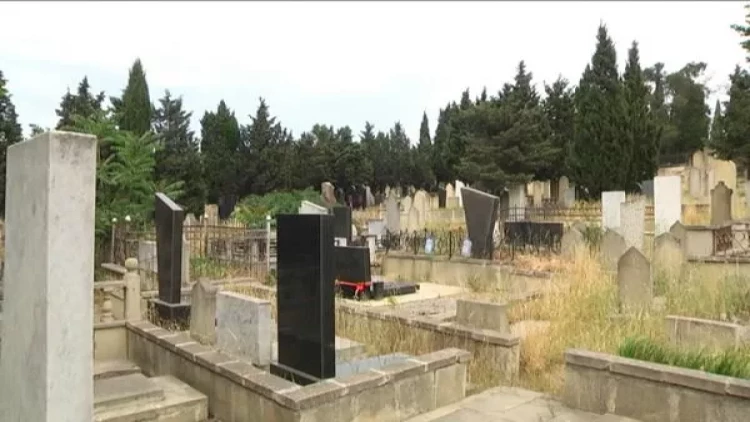Vəfat etmiş köçkünlərin məzarları Qarabağa daşınacaq? - VİDEO
