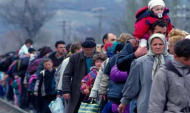 15 minə yaxın qaçqın evsiz qaldı