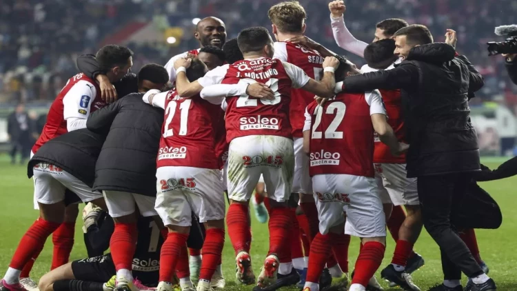 “Braqa”nın transfer siyasəti: “Qarabağ”ın milyonlar qazanan rəqibi