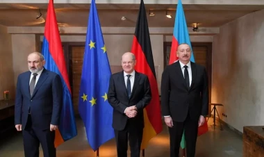 Münxendə Fransaya vurulan zərbə - Berlin əzəli rəqibini küncə sıxışdırır