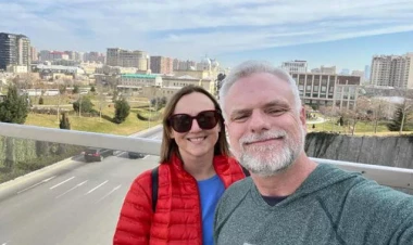 ABŞ səfirinin xanımı ilə Bakı gəzintisindən yeni FOTOlar