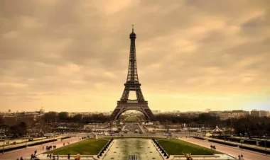 Eyfel qülləsi ziyarətçilər üçün bağlı olacaq