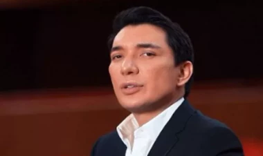 Qazaxıstanlı müğənni Aygün Bəylərin xatirəsini belə yad etdi - VİDEO