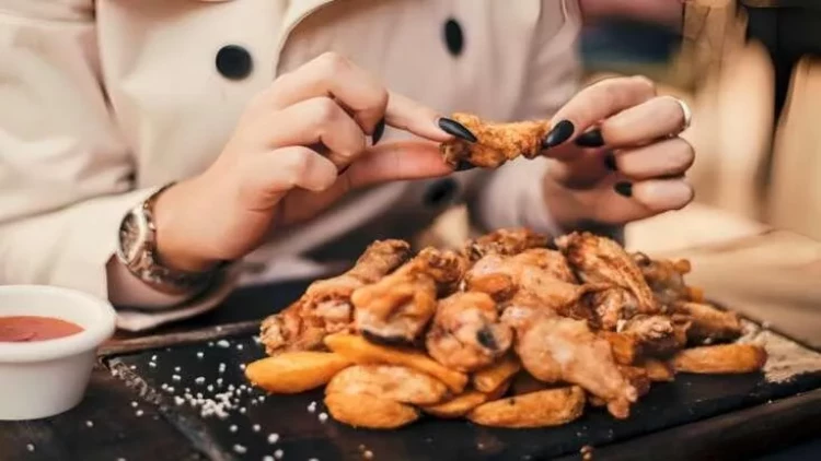 Toyuğun bu hissələri daha çox zərərlidir